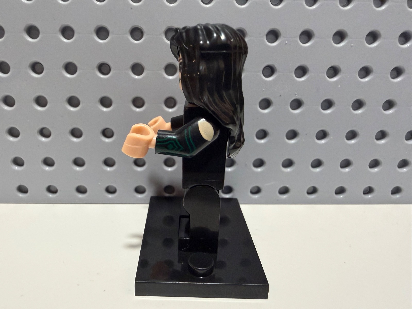 LEGO Marvel Hela Custom MInifgure New