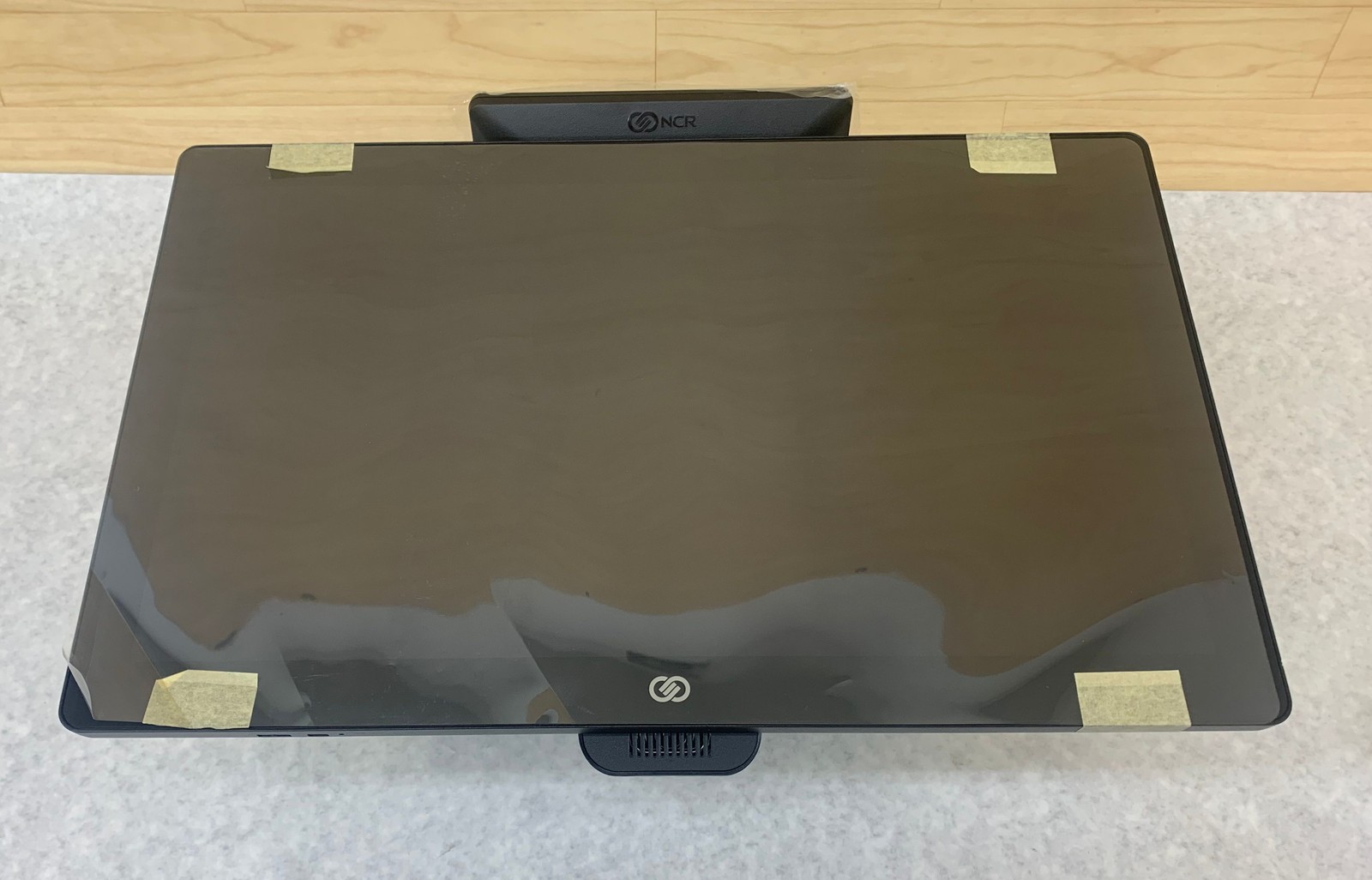 NCR CX7 18.5" PCAP 8GB i5-8500T POS Display (7772-1518-2000) 7772MC1426