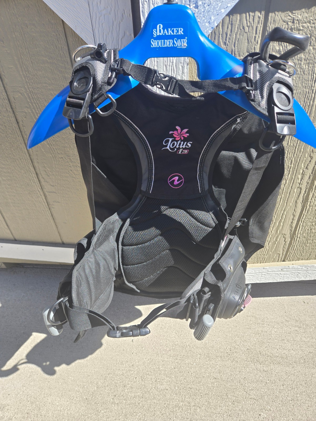 Women's Aqua Lung Lotus i3 BCD - Good Used Condition -XS/SM Pre Owned w/ Pockets