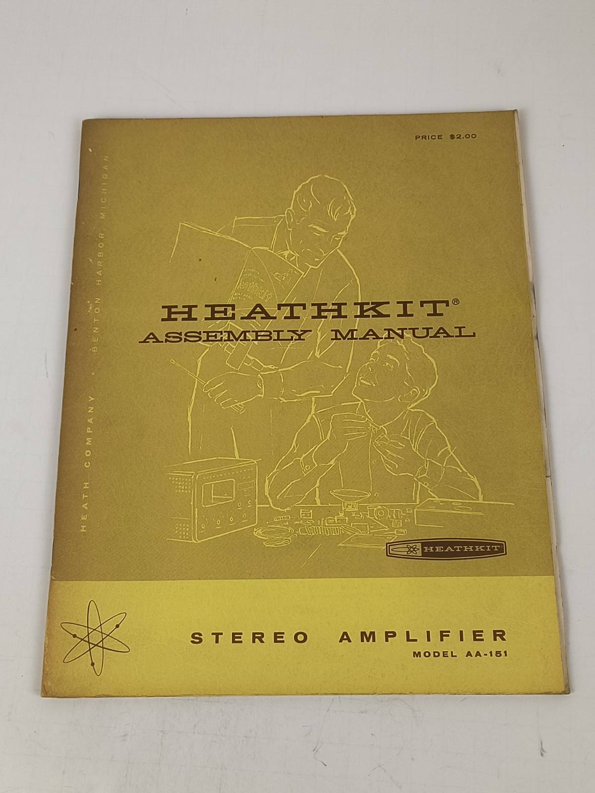 Heathkit  AA-151 Amplifier Assembly and Operation Manual 40 Pages