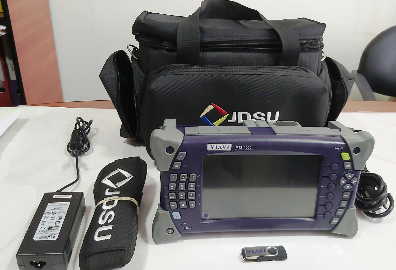 JDSU OTDR MTS4000 with E4126LA module, 37/35db, 1310/1550nm