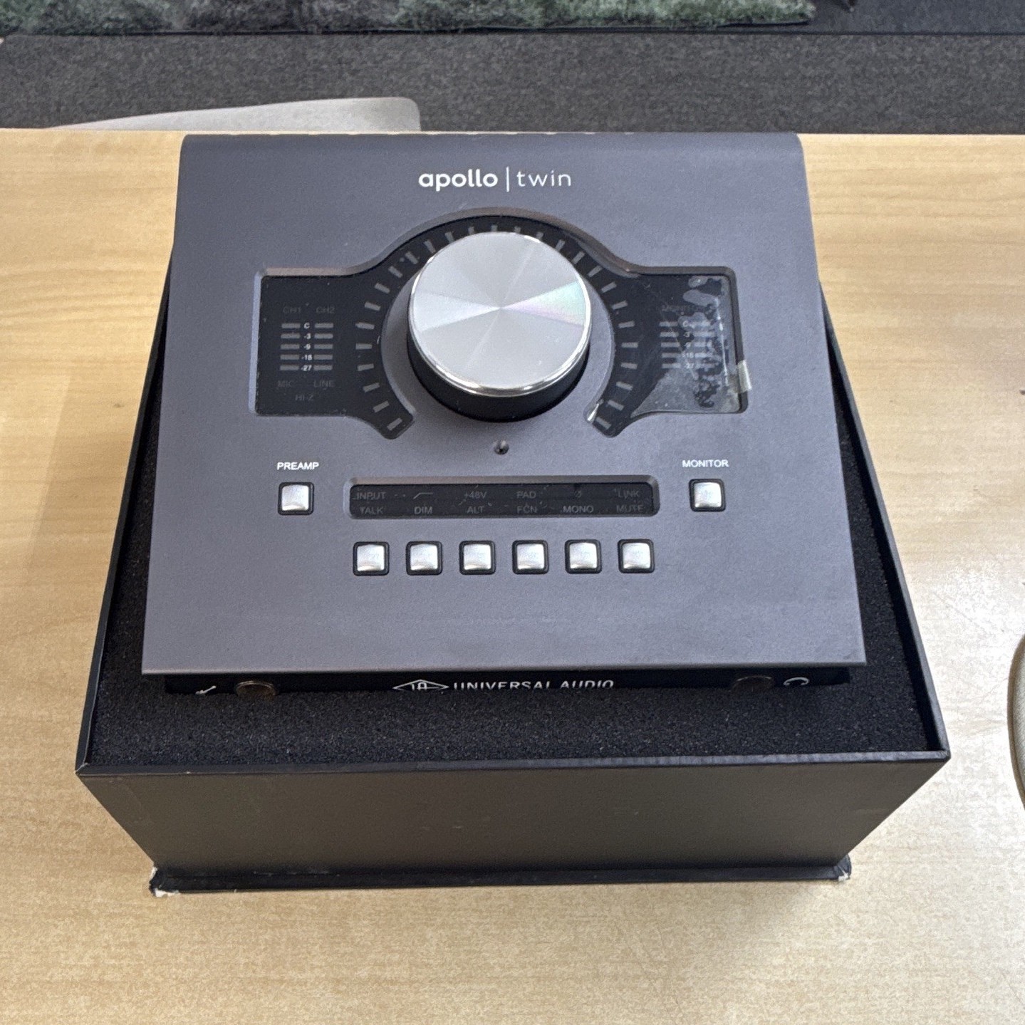 Universal Audio Apollo Twin Desktop Audio Interface 2 Mic Phantom Optical In