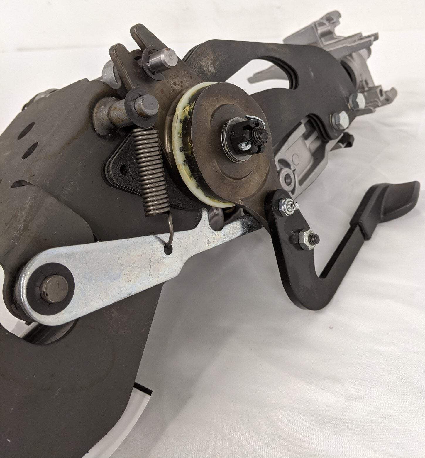 Used FTL Cascadia P4, WST 47X/49X/57X Non-ALA Steering Column-P/N A14-20679-001