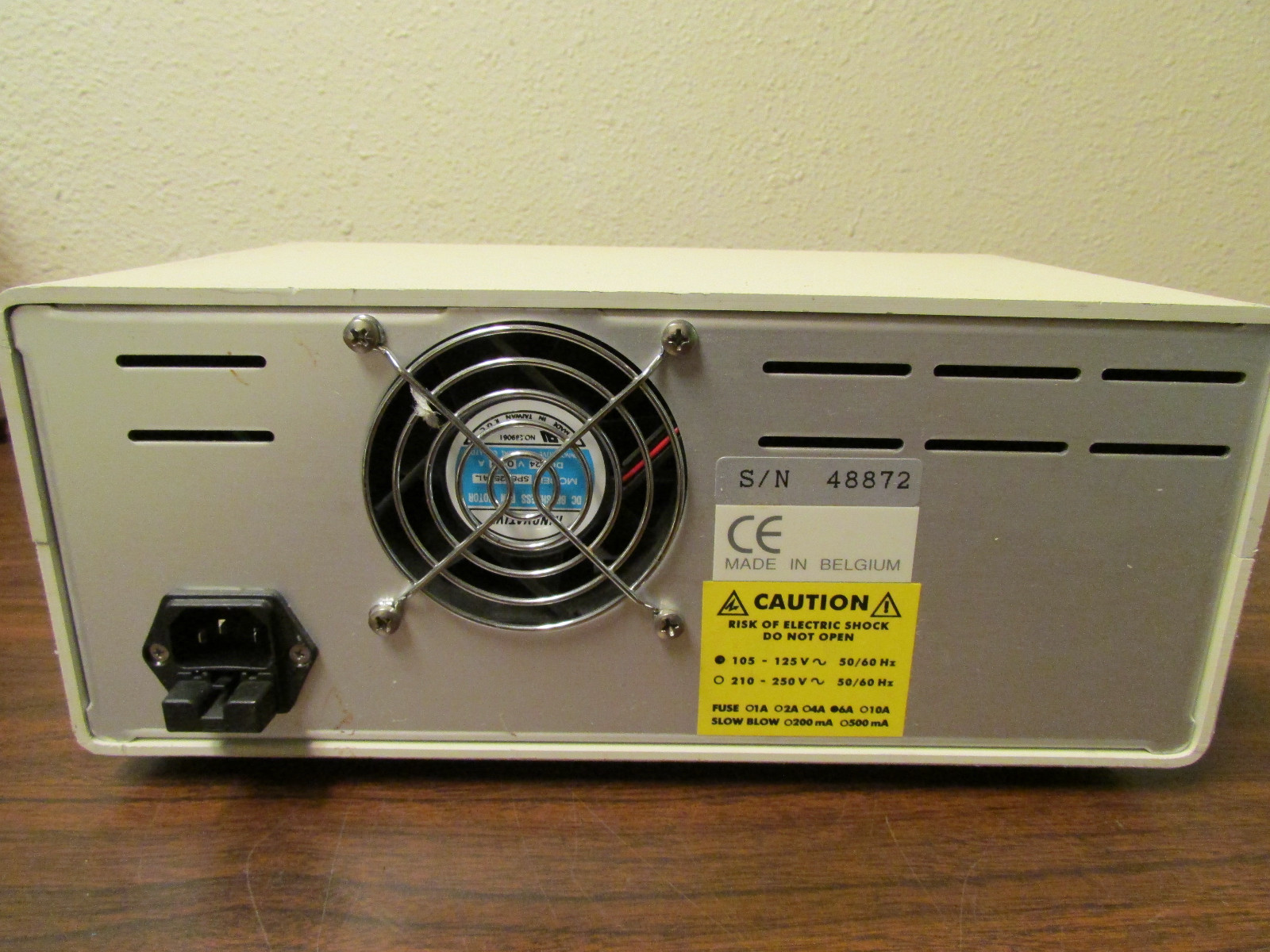 Consort E835 Microcomputer Electrophoresis Power Supply Powers Up