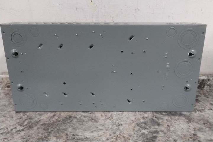 Square D QO124M200P 120/240VAC 200 Amps 24 Space Gray Load Center w/out Cover