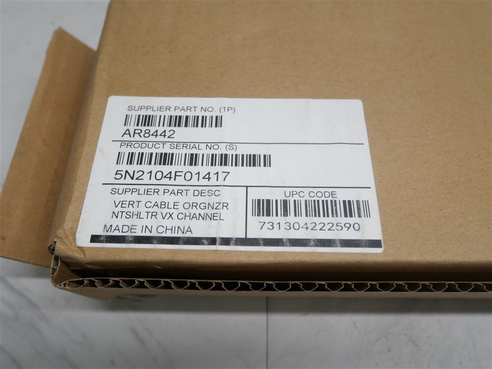 APC AR8442 NetShelter Cable Management - Vertical Cable Manager NEW OPEN BOX!
