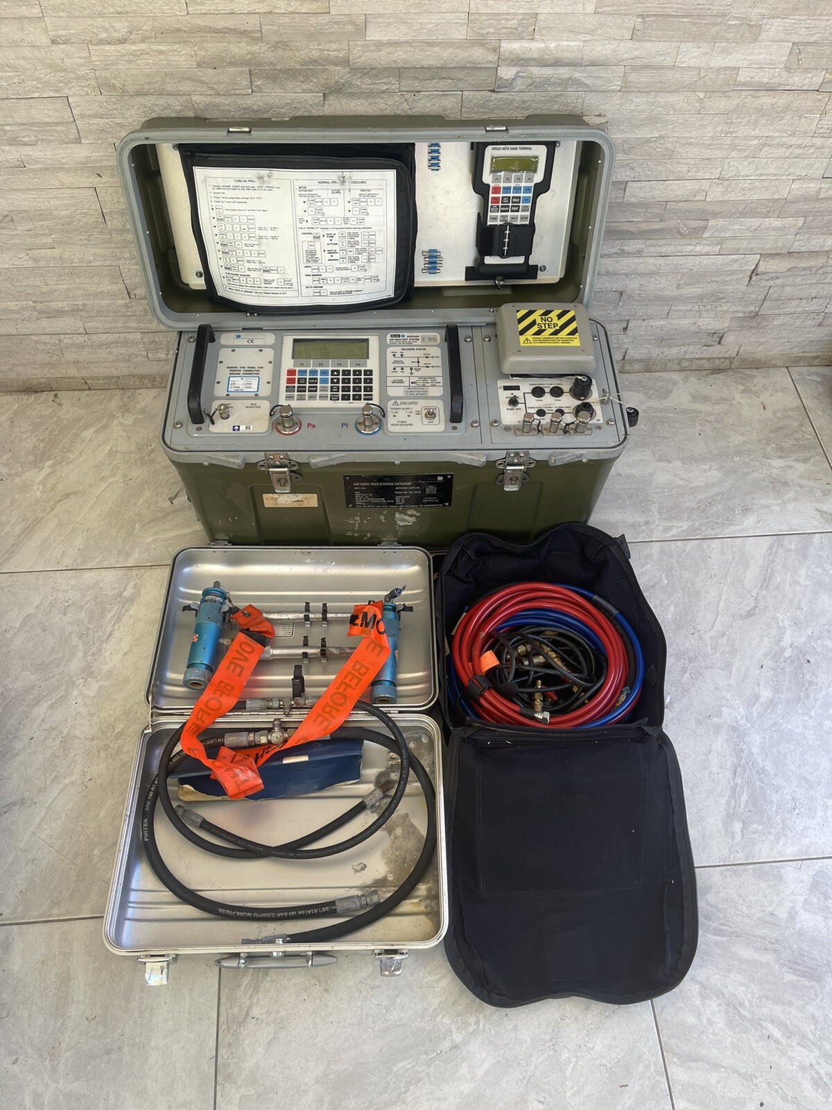 Druck ADTS405 Air Data Static Pitot Airspeed Altimeter Test System With Remote