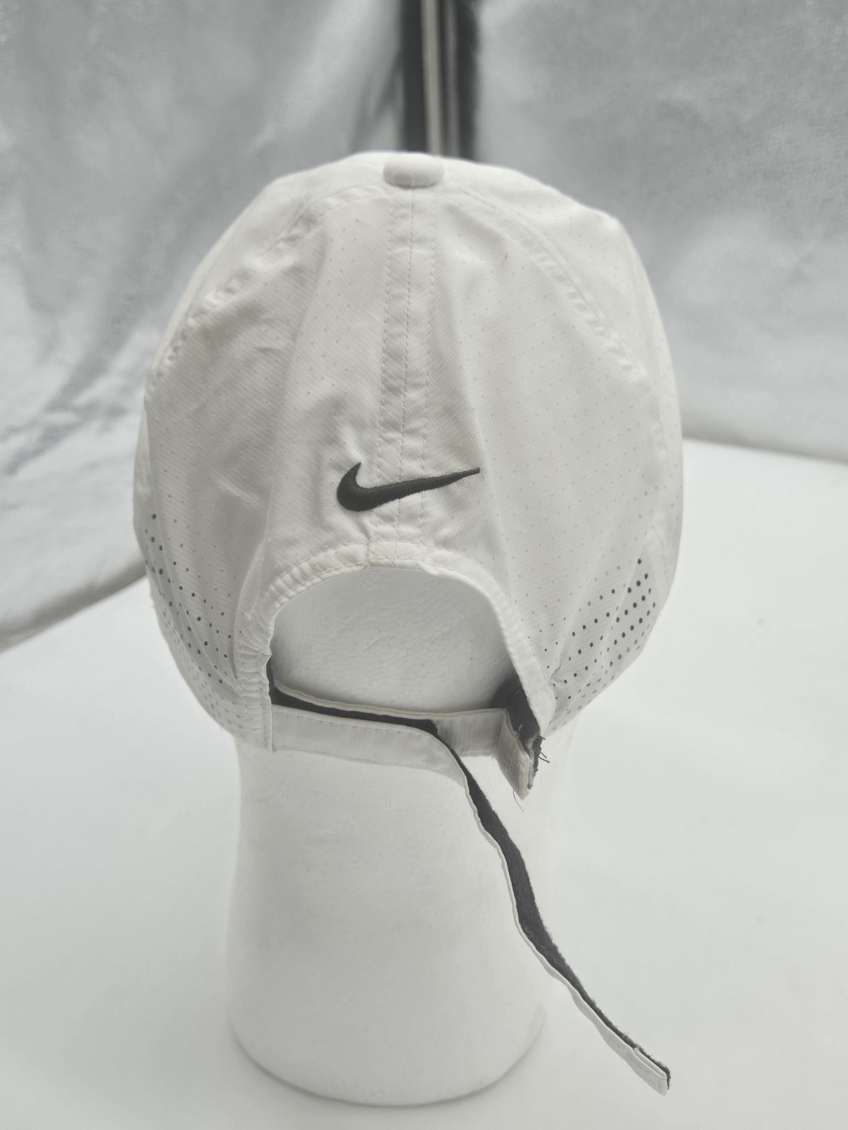 Nike Golf "The Vig" White Adjustable Strap Hat