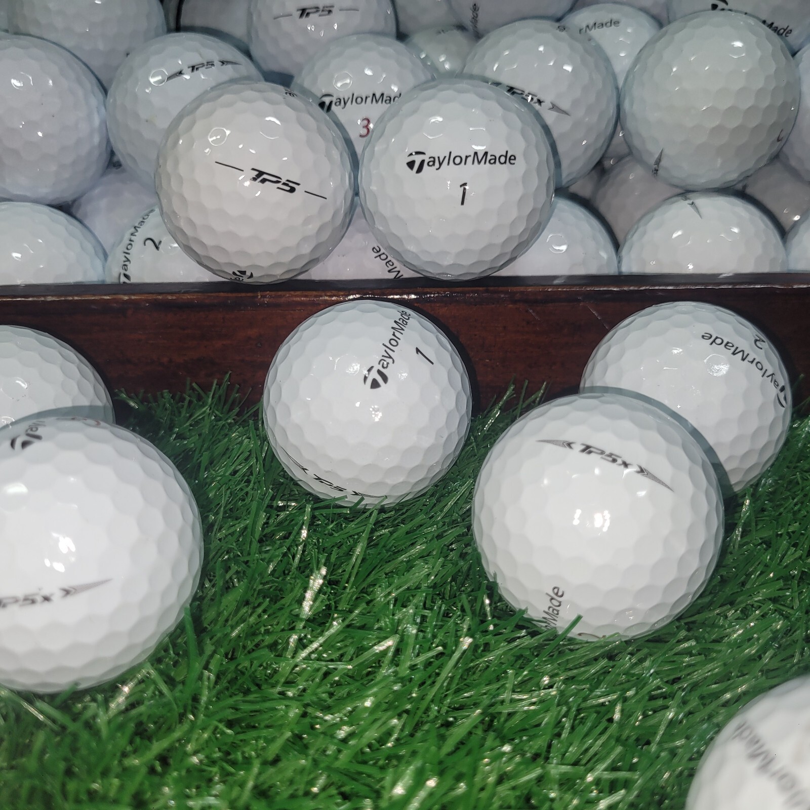 24 TaylorMade TP5 / TP5x Mix Used Golf Balls (4A) AAAA Near Mint
