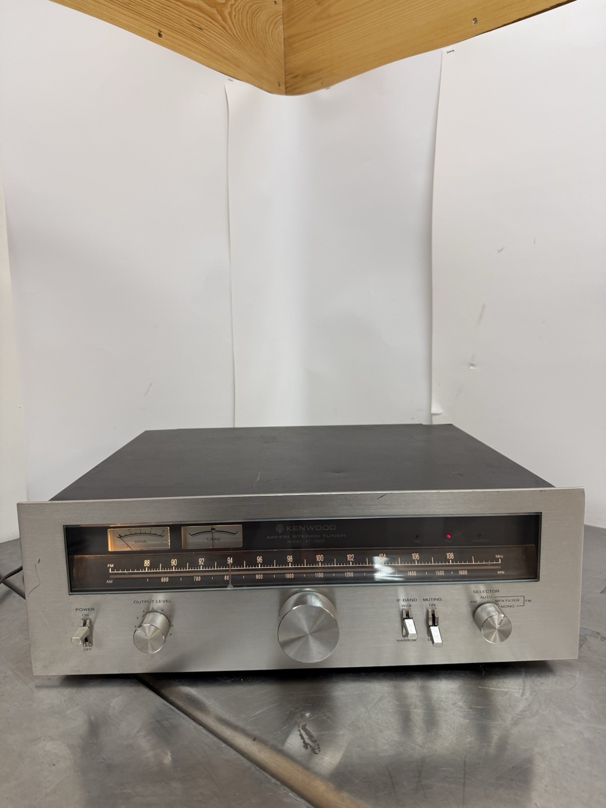 Vintage Kenwood AM-FM Stereo Tuner Model KT-7500 | POWERS ON UNTESTED