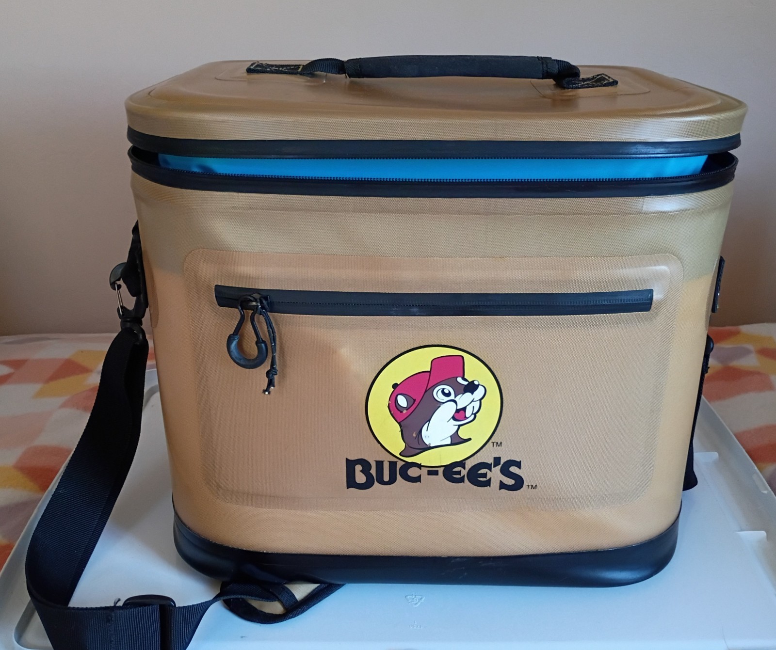 BUC-EE's 30 Can Tech Insulated Cooler - Tan w/zipper opening and shoulder strap