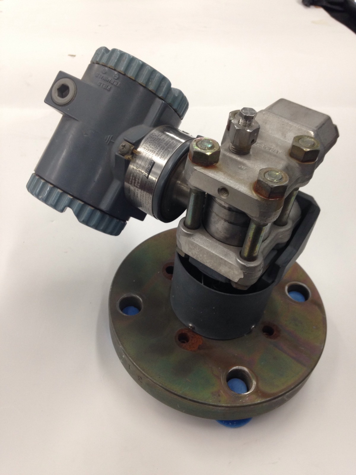 FOXBORO PRESSURE TRANSMITTER IFL10-D52C11F Used Part R Shelf