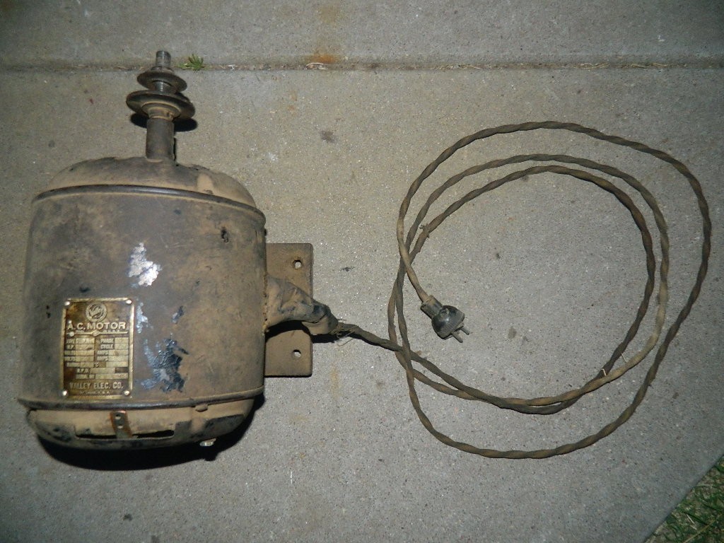 Vintage Valley Electric Motor 1/2 HP 3600 RPM 110 Volt A.C. Motor Antique
