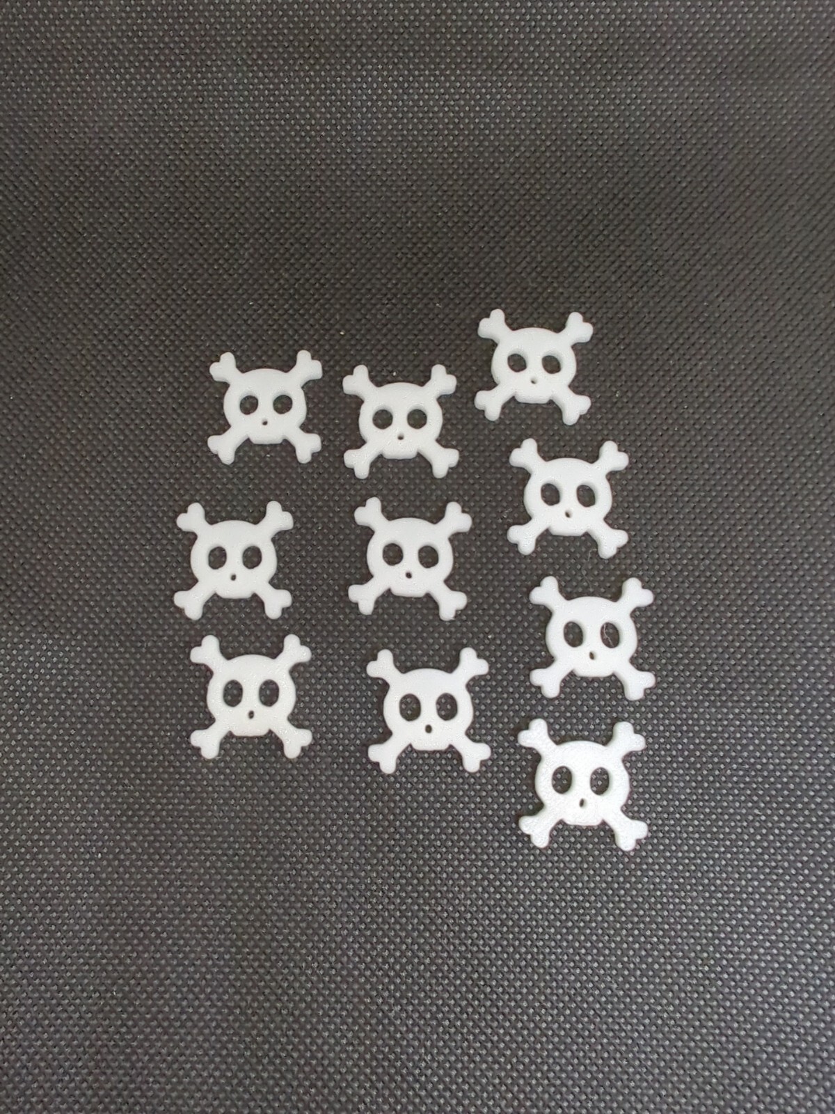10 x 22mm Skull And Crossbones Death/Poison/Wound/Pirate Tokens 3D Printed