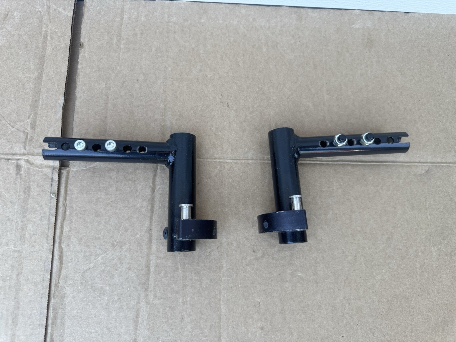 Invacare Solara 3G Wheelchair Elevating Legrest / footrest Hanger