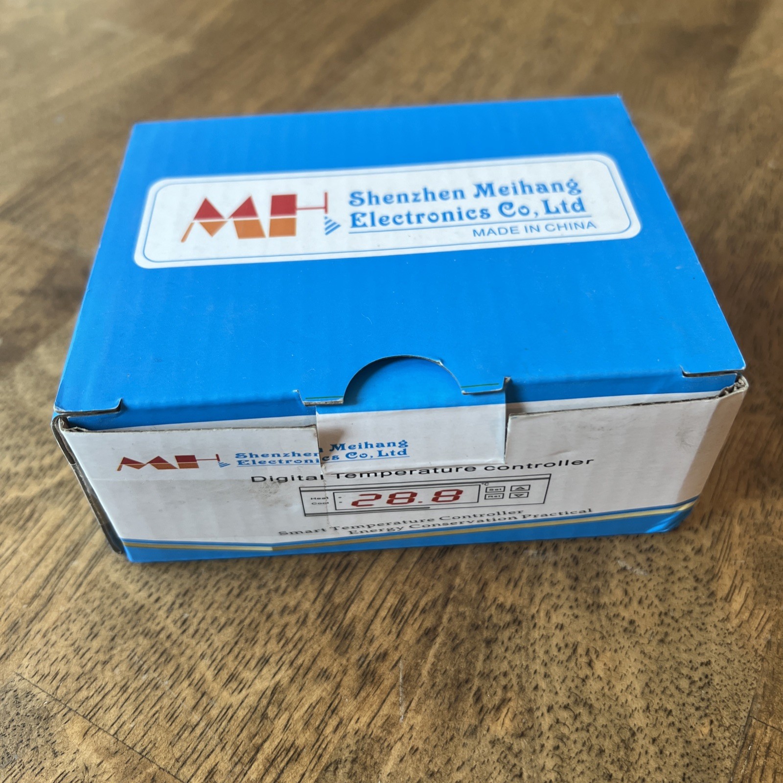 Shenzhen Meihang Digital Temperature Controller MH1210A - NEW IN BOX