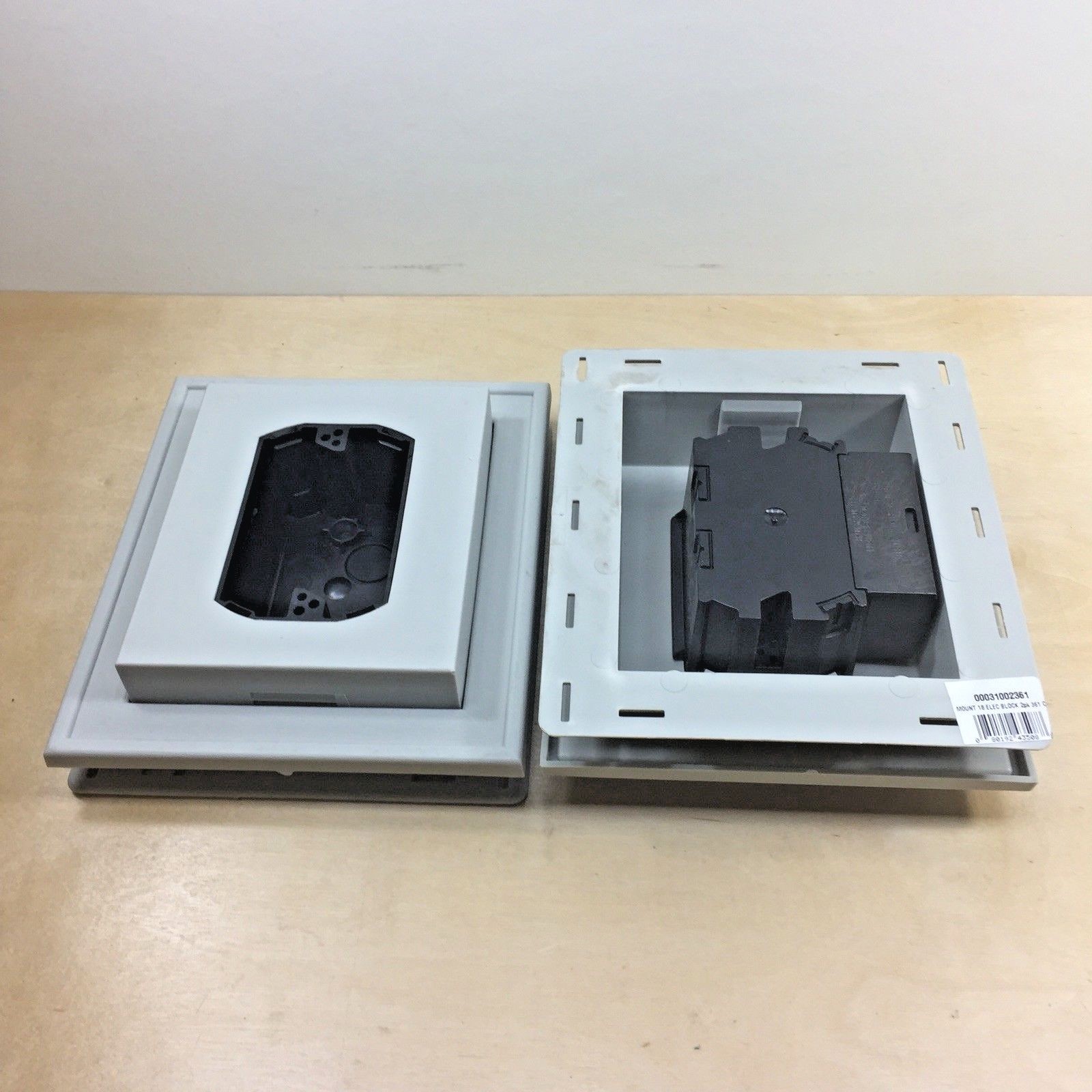 LOT OF 2 BUILDER 012600 REV   361-C7WX8 EDGE MOUNT   18 ELECTRICAL  BLOCK VINYL