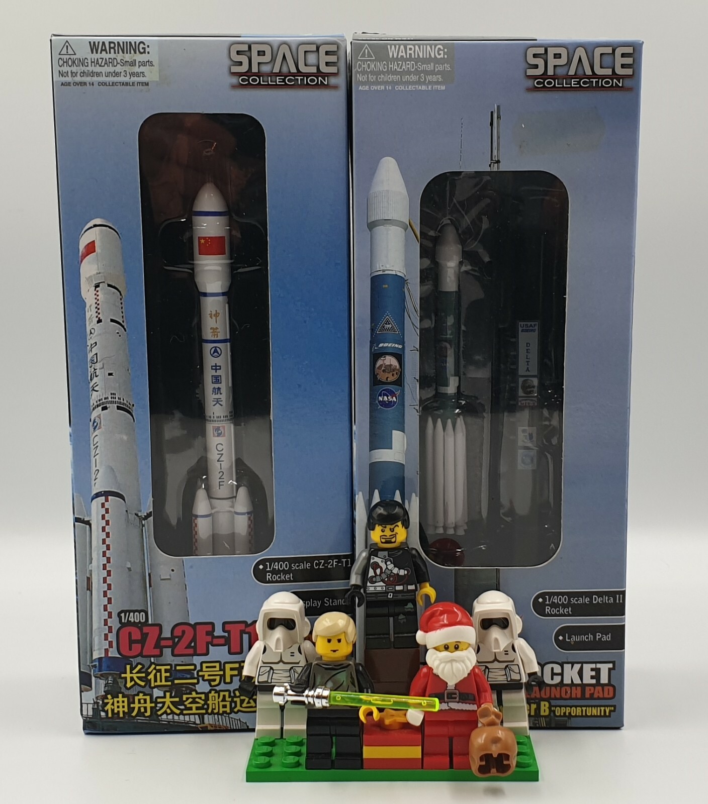 SPACE : DELTA II ROCKET WITH LAUNCH PAD & TITAN IIIC MAIDEN FLIGHT DRAGON MODELS