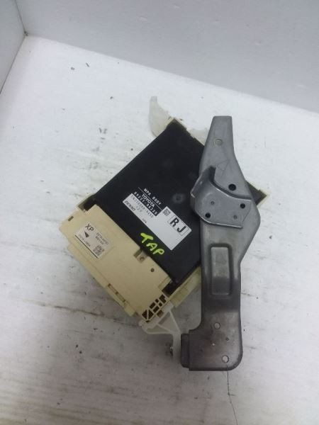Multiplex Network Control Module Left Hand Dash Fits 15-17 CAMRY 89221-06220