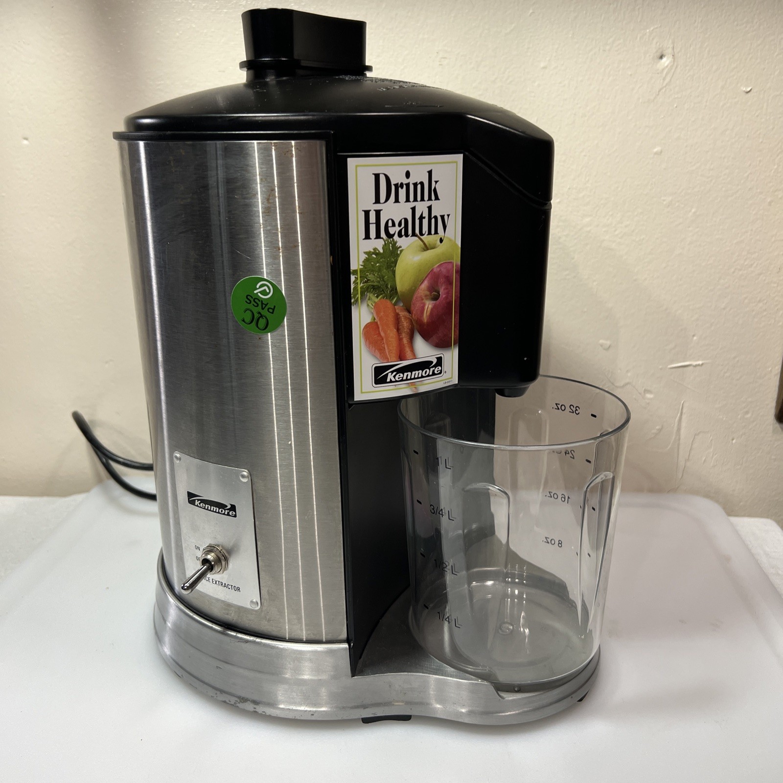 Kenmore Juice Extractor JEX328KE W/1 Liter Cup Heavy Cast Base Heavy Duty