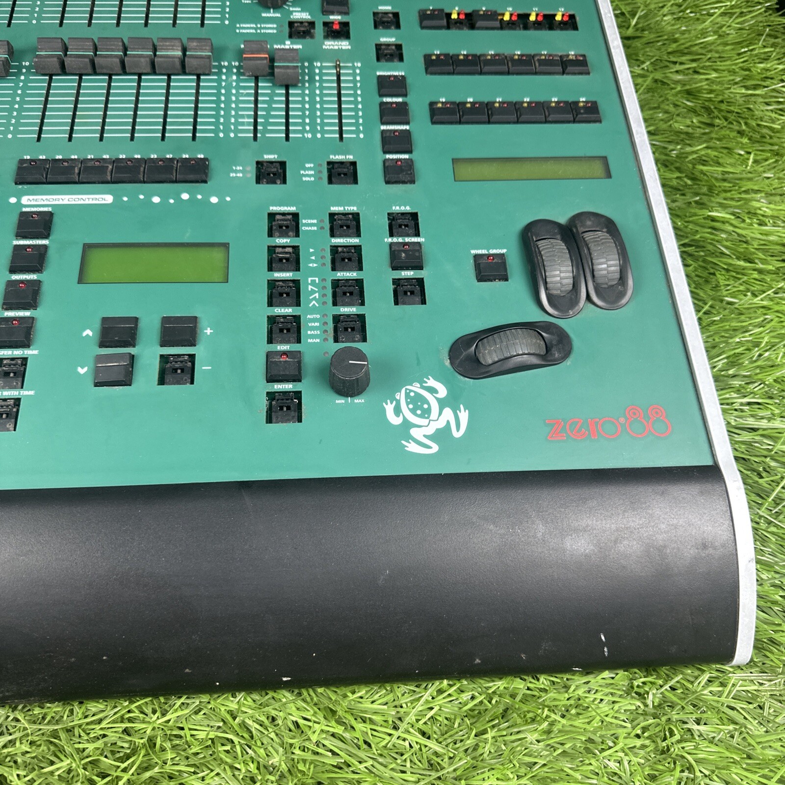 Zero 88 LeapFrog Lighting Desk Equipment