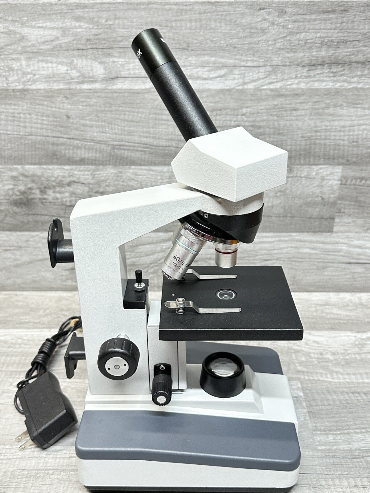 Microscope Sheerin Scientific Co, comes with Power Cord Tested