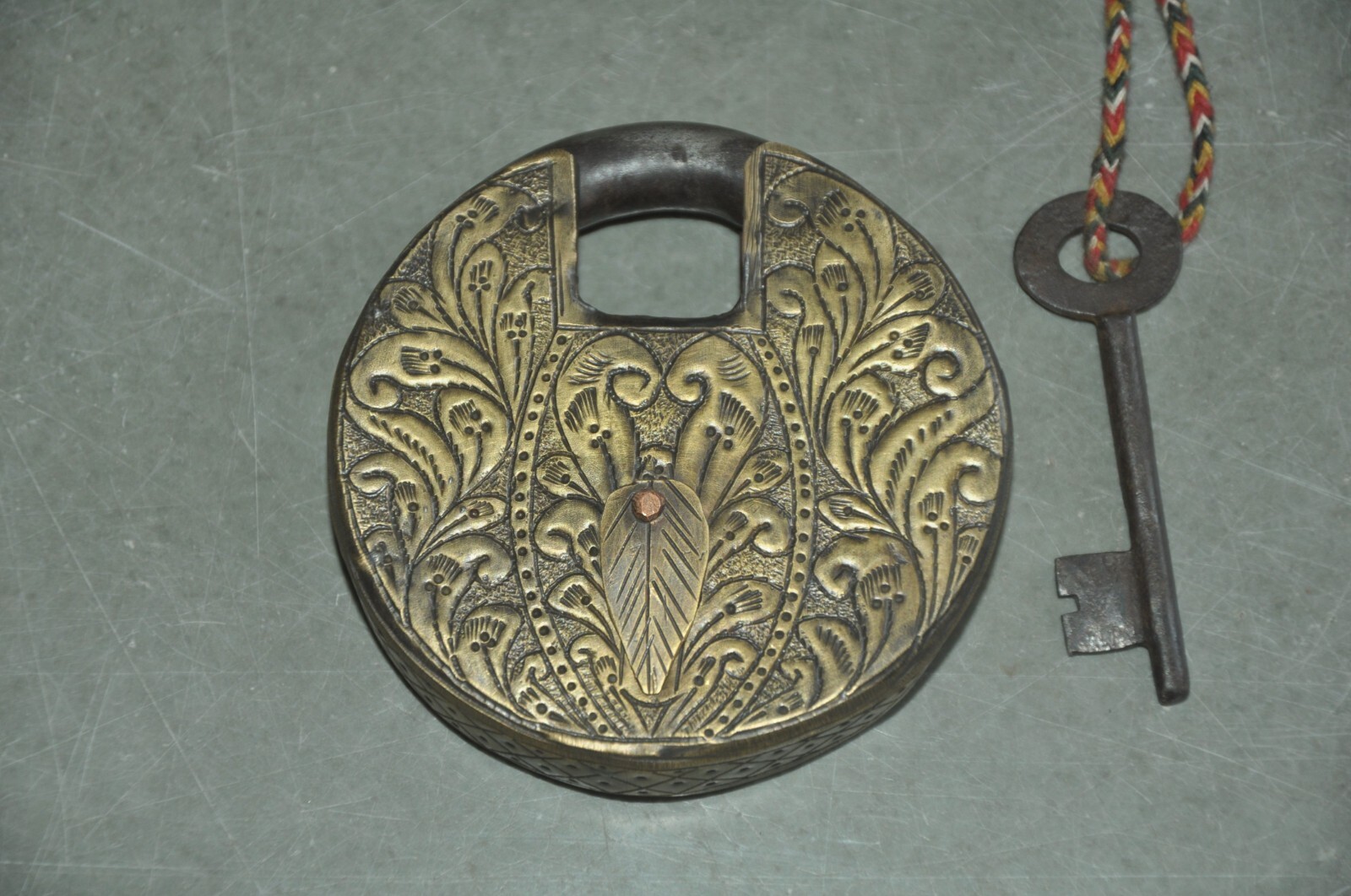 Vintage Iron Round Shape Brass Fitted Engraved Solid Handcrafted Padlock