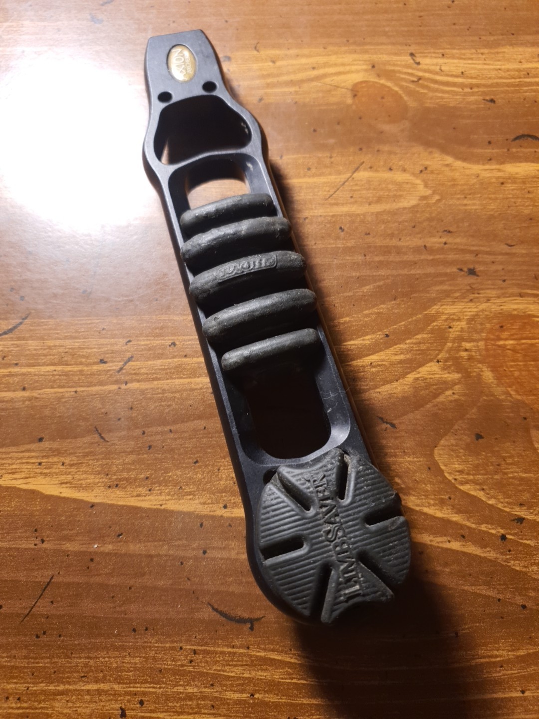 axion Stabilizer black 8" (Missing Part)