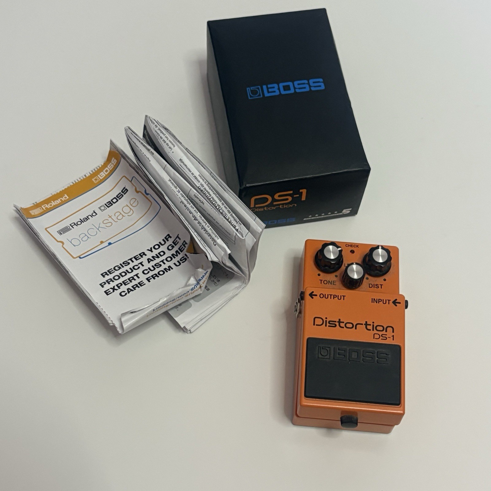 Boss DS-1 Distortion Guitar Effects FX DIST Foot Pedal w/ Box & Papers - Taiwan