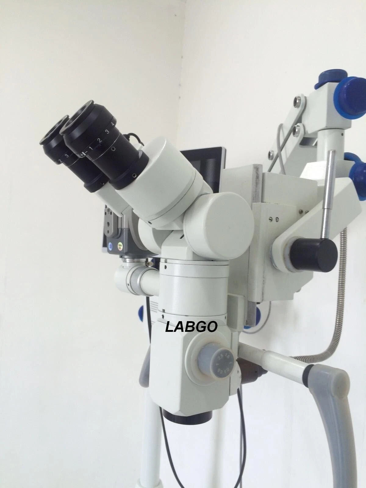 Endodontic Dental Surgery Microscope with LCD, Camera, Motorized | New