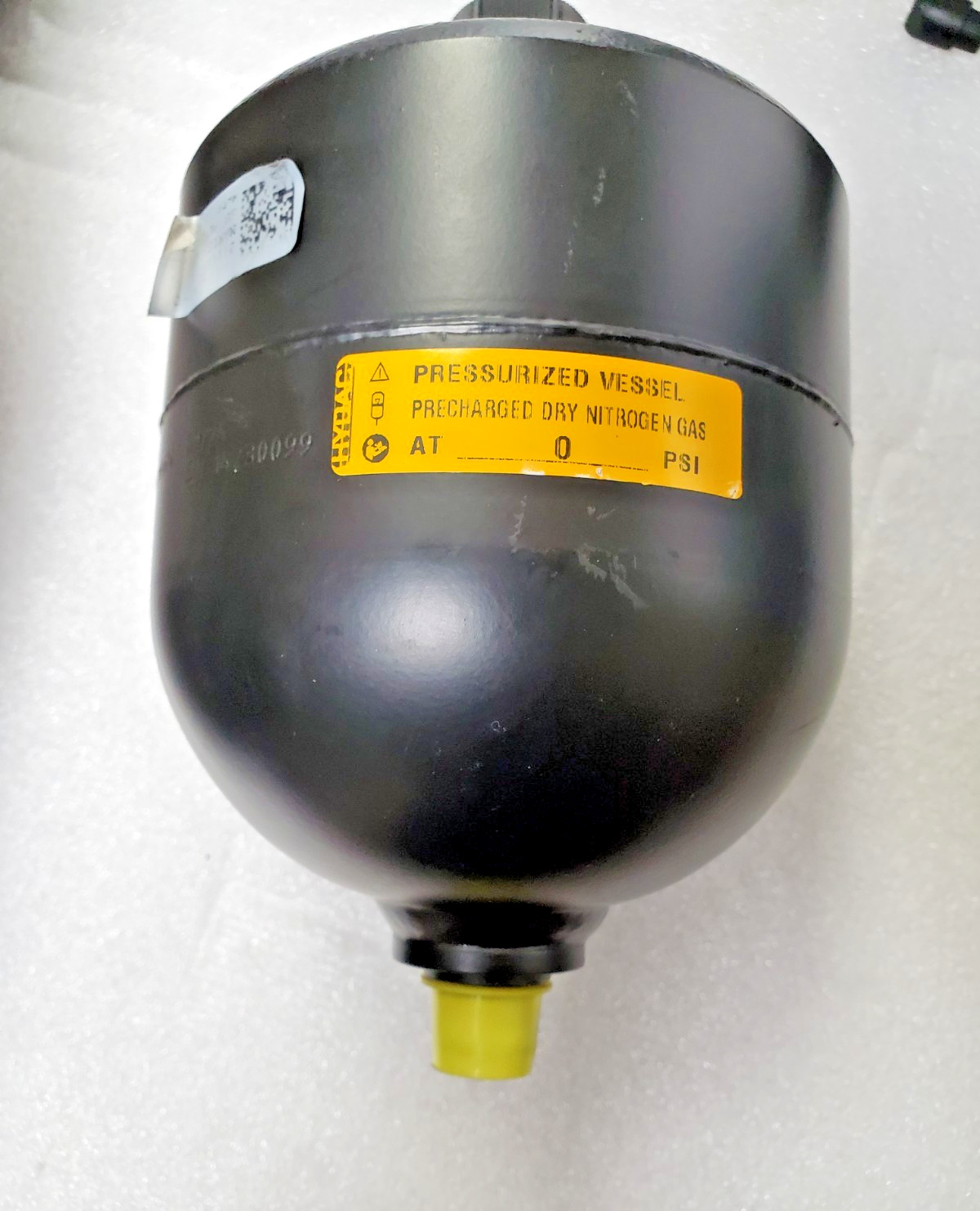 John Hydraulic Accumulator HAWP 2030 PSI  AT230 ,HYDAC 04721967/663
