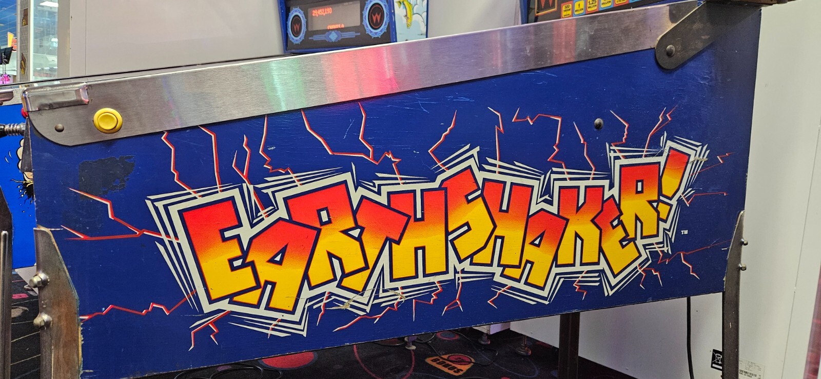 Earthshaker Pinball by Williams - 2442