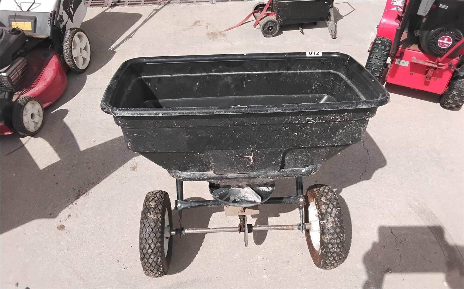 Agri-Fab 85lb Broadcast Tow-Behind Spreader seeder pull tractor garden