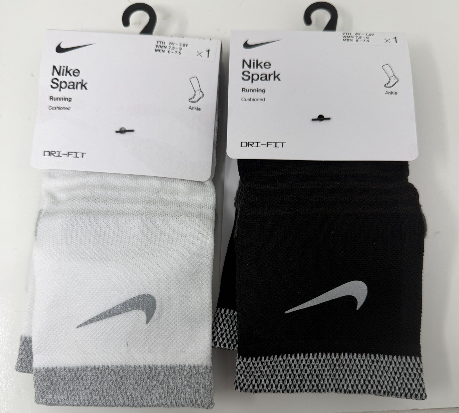 Nike Spark Running Ankle Socks Size M  W7.5-9/M6-7.5 Black White 2 Pairs