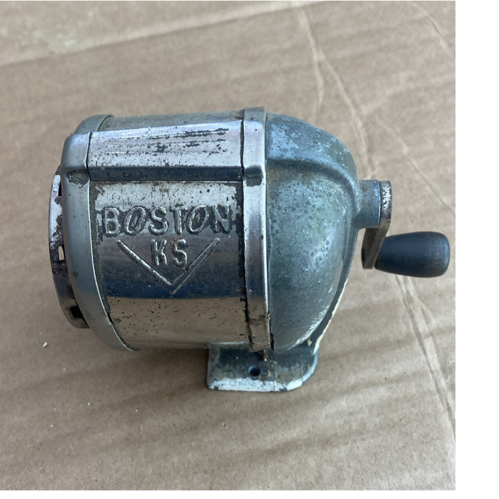 Boston KS Vintage Steel Crank Pencil Sharpener Collectible Desktop