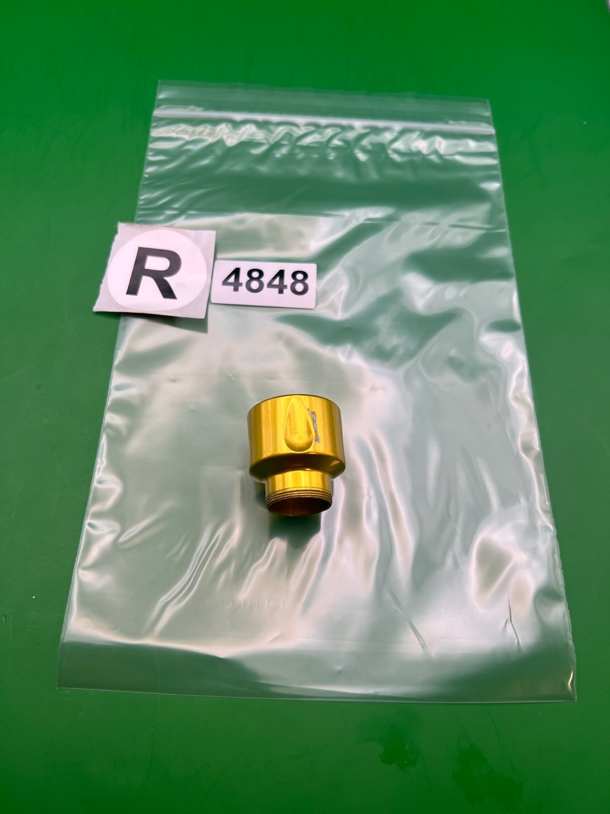 Gold Shocker Feedneck