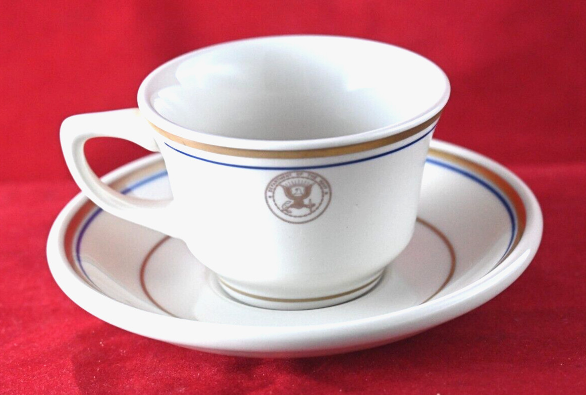 New United States Department of Navy Coffee Cup Saucer Gold line Crest Homer USA