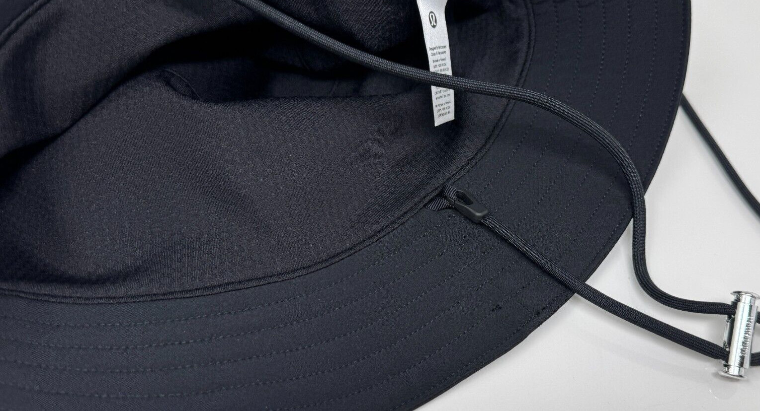 Lululemon Nylon Bucket Hat M/L Black