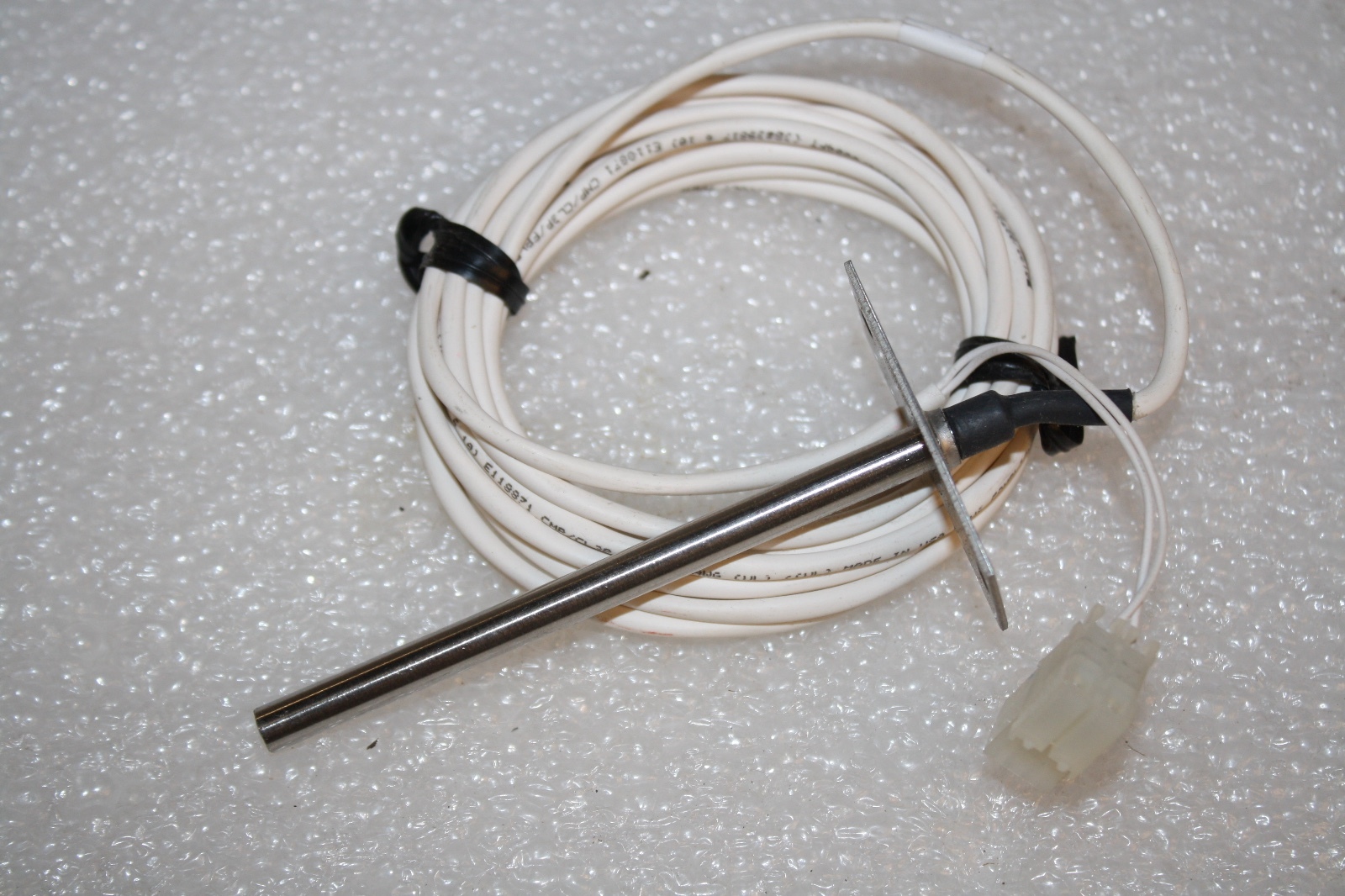 Johnson Controls TE-631GV-2 Duct Temperature Nickel Sensor 4" Probe
