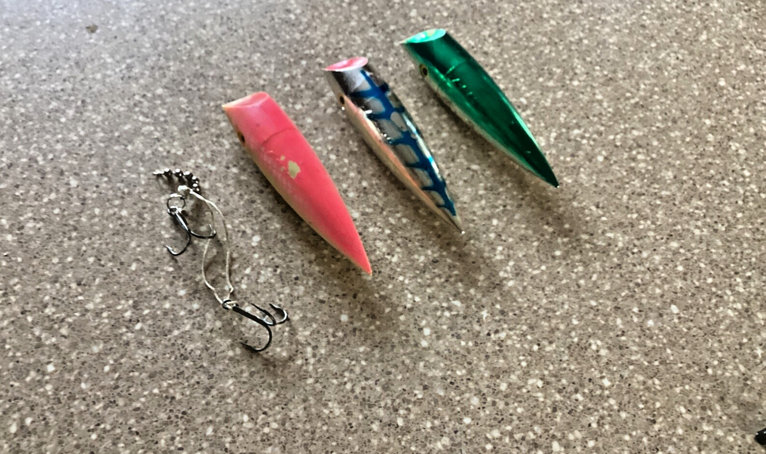 VINTAGE THREE (3 LUHR JENSEN JPlugs Assorted Colors 5 1/2”) w/ One Hook Harness