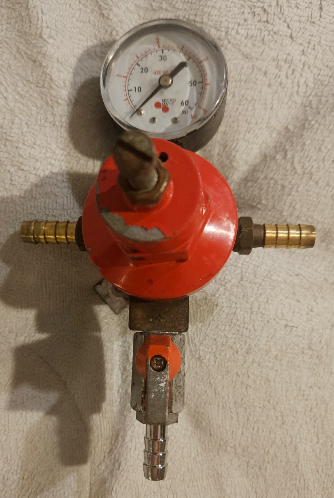 Micro Matic CO2 Single Gauge Regulator - 60 PSI