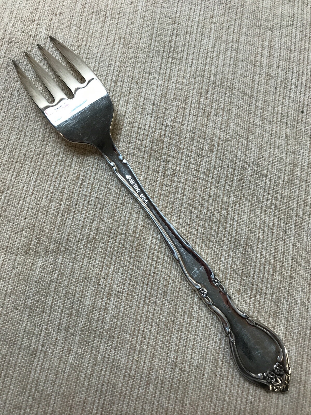 Affection Oneida Silverplate 6-3/4 Inch Salad Fork Very Nice