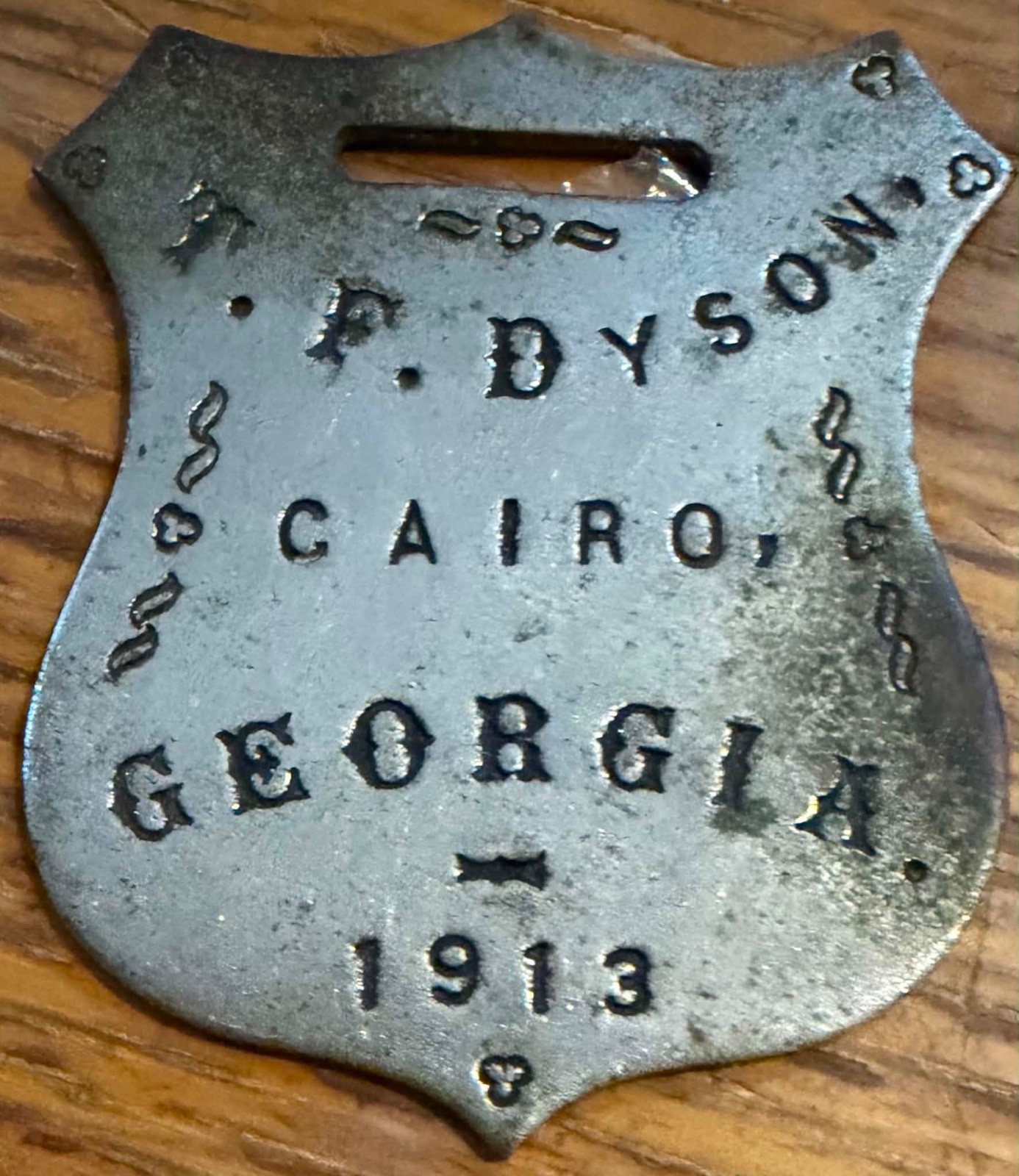 Luggage tag: 1913 Dyson, Cairo, GA; noted early 20th cent. bizperson (Lot #379)