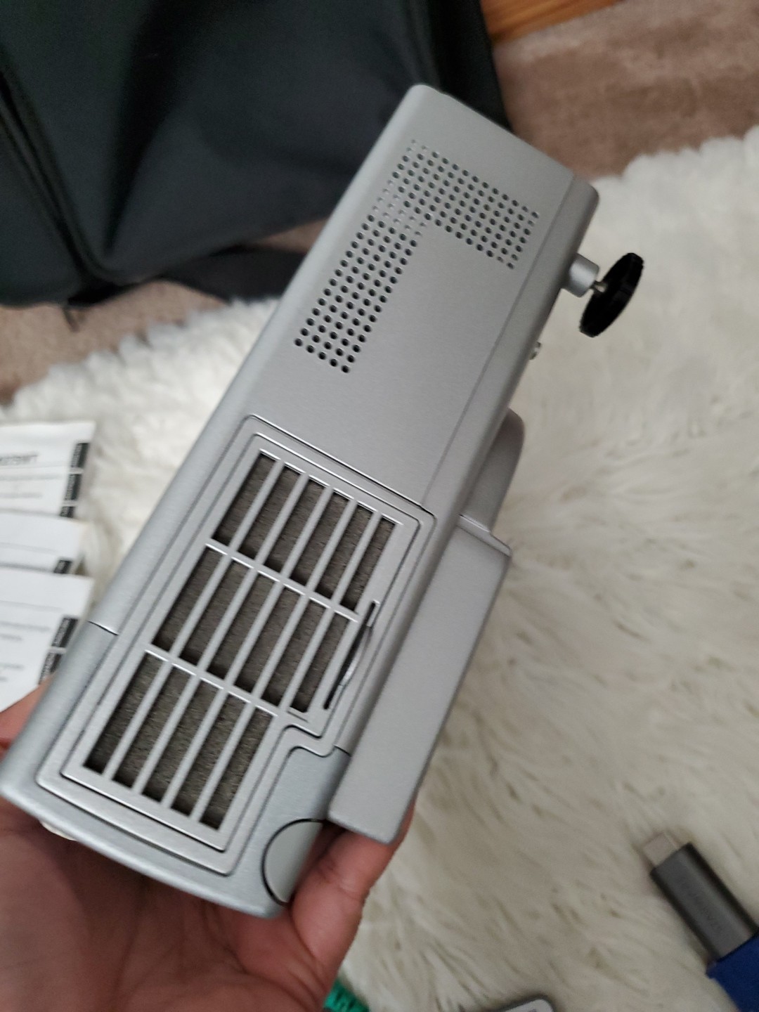 Hitachi XGA CP-X275 Multimedia Mobile LCD Projector Tested