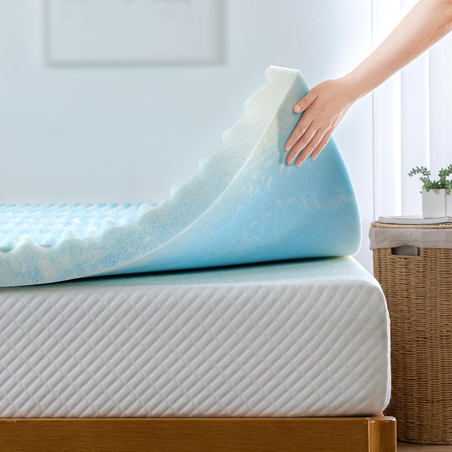 3 Inch Swirl Gel Cooling Memory Foam Mattress Topper Airflow Design Bedroom Twin