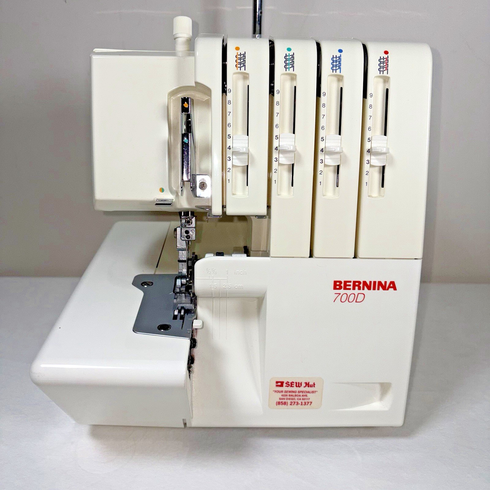 Bernina 700D Overlocker Serger Sewing Machine - Tested & Working