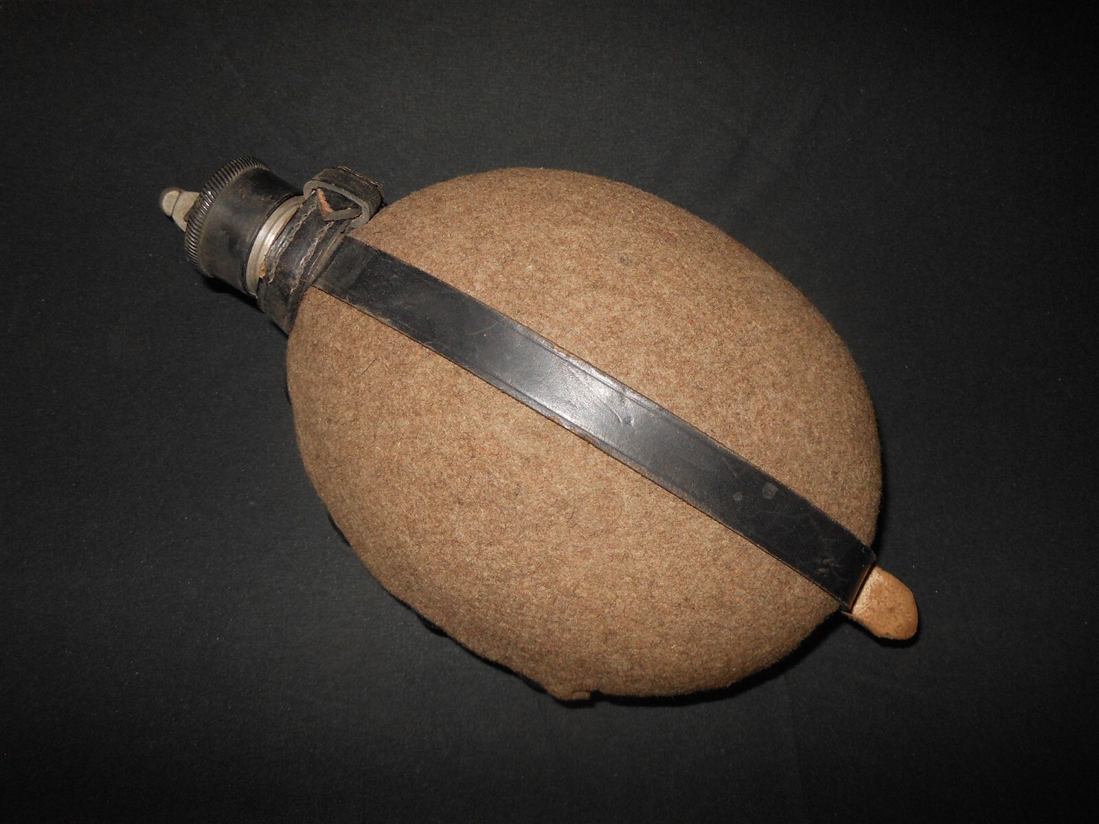 WW2 German Wehrmacht - M31 ALUMINUM CANTEEN & STRAPS - FSS 8 39 - ALL MATCHING!