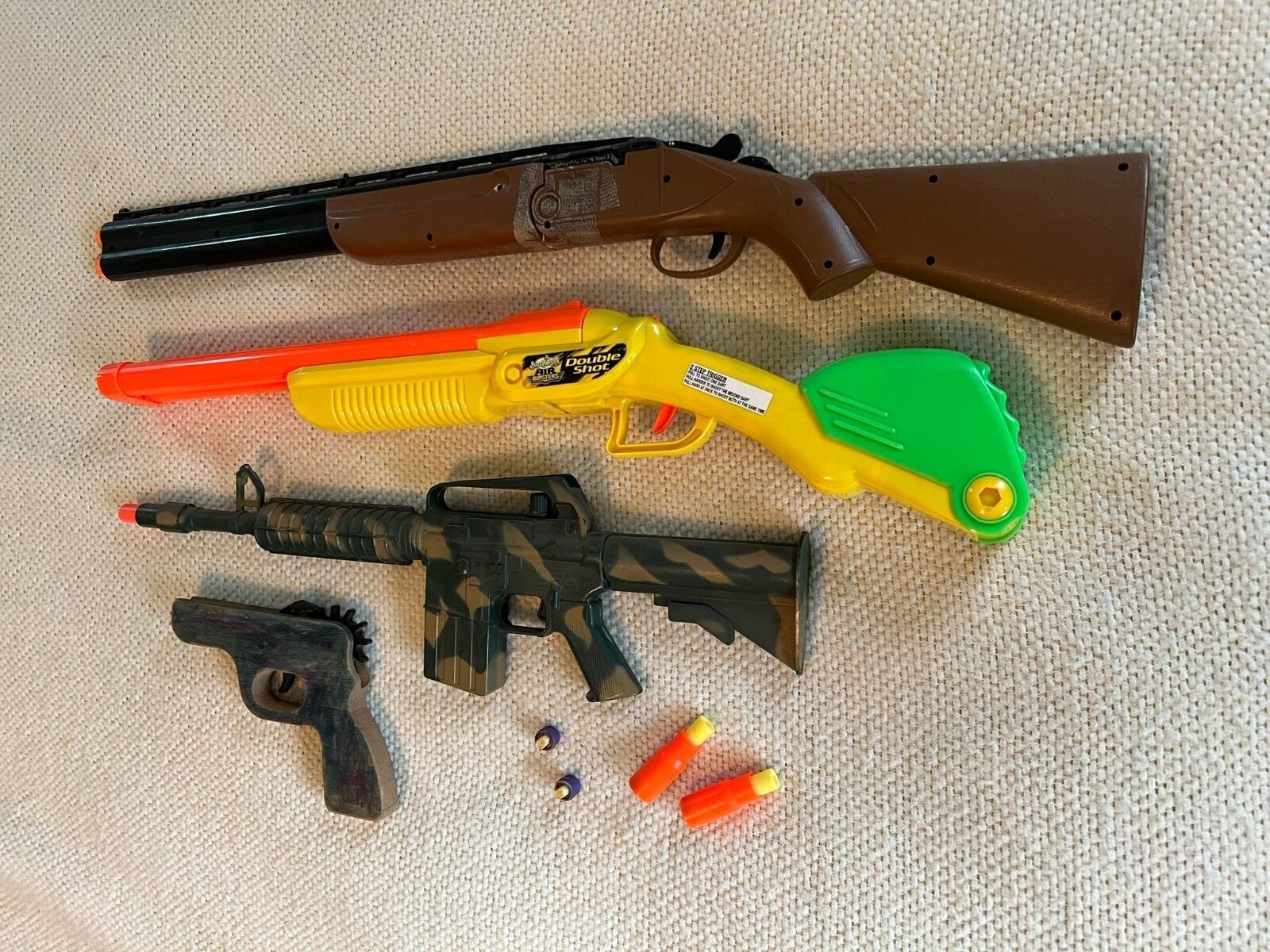 Lot of Toy Guns for Parts - None of them working
