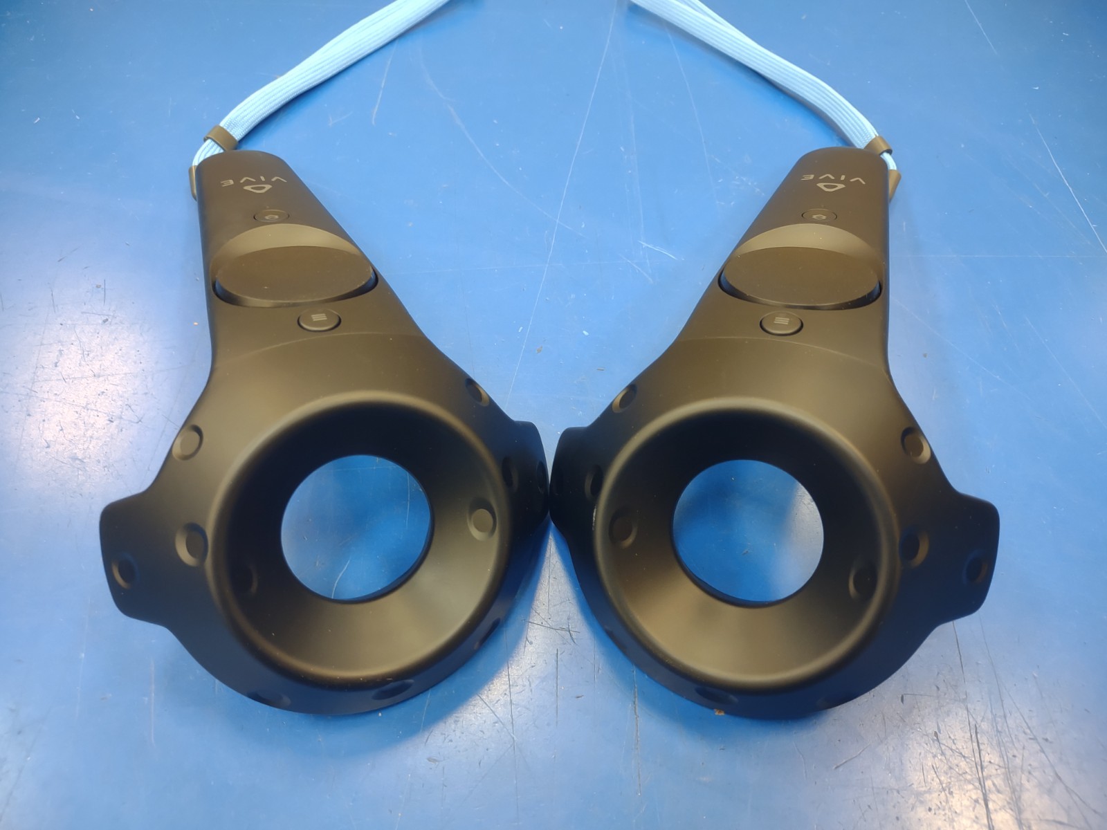 HTC VIVE Cosmos Elite Full VR Headset Kit