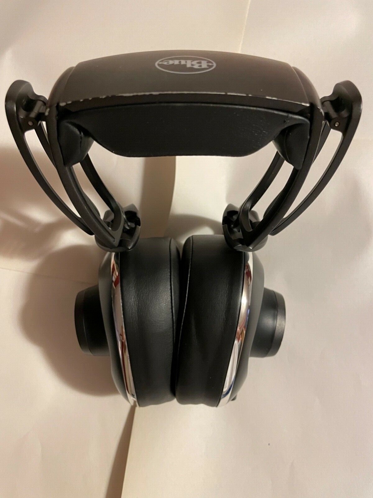 Blue Lola Over-Ear Isolation Studio Headphones (Black) w/ Protector Carrier Case